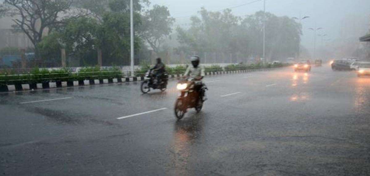 Heavy Rains Expected over South Coastal Andhra Pradesh, Rayalaseema, Tamilnadu, Pudducherry and Kerala over next four days